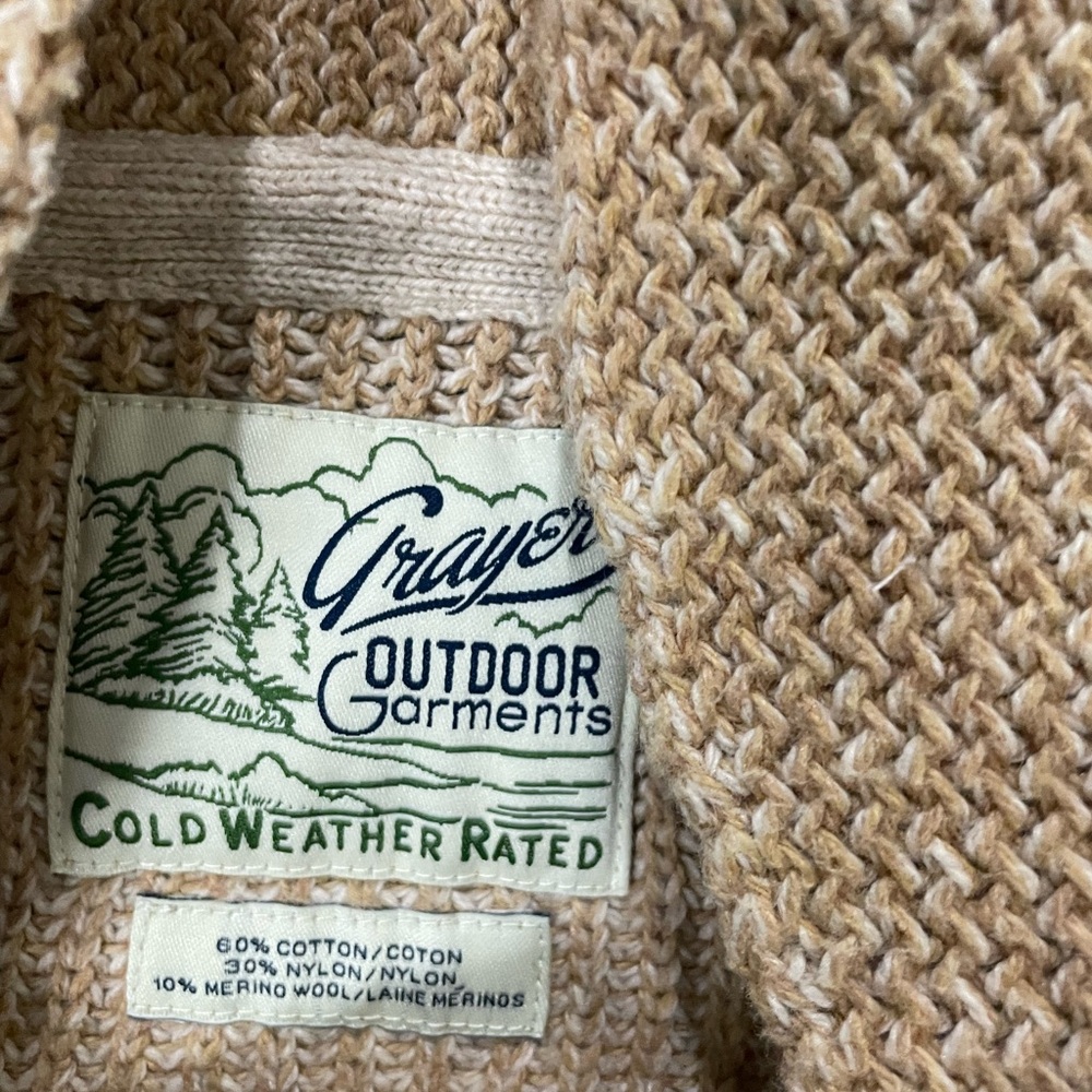 Grayers Tan V-Neck Sweater with Ribbed Texture